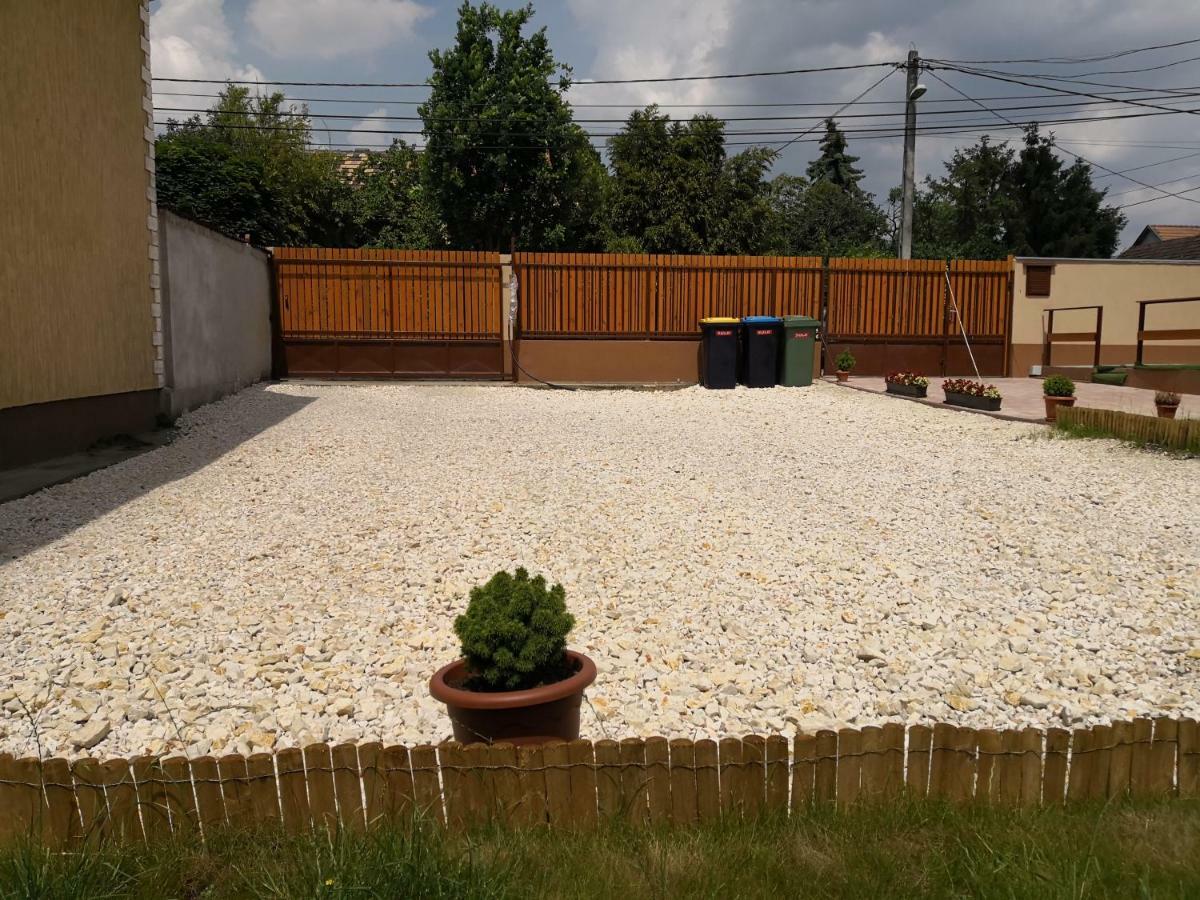 Green Garden Plus Apartman Budapest Exterior photo